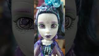 I finally secured Monster High&#39;s Elle Eedee.