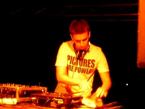 Arisen @ Dance Camp Events Stage - House Parade Festival 2010