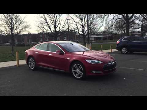 Tesla V 7.1.2.9.154 software - Practicing for auto summoning - Reverse