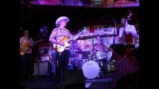 15 Deke Dickerson @ Rattlesnake Saloon   Feeling Low