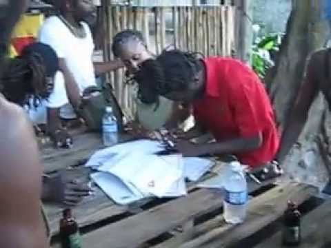 SIZZLA N FATHER CHOP IN JUDGEMENTA YARD EVER ONE IN THE YARD RASTAFARI LIVE