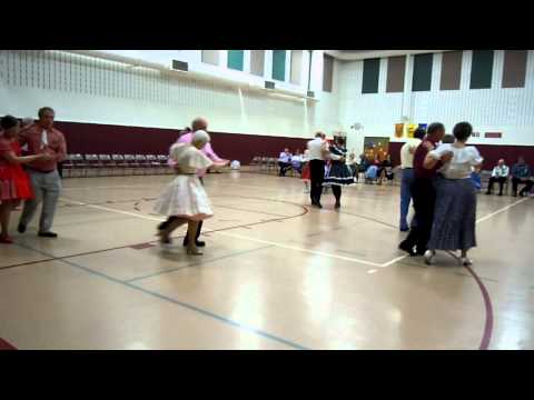 FIDDLE STEPPERS' POLKA  ROUND DANCE
