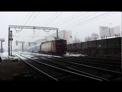 Regio 3003 Bucuresti Nord - Brasov parasind Gara De Nord 21.01.2012