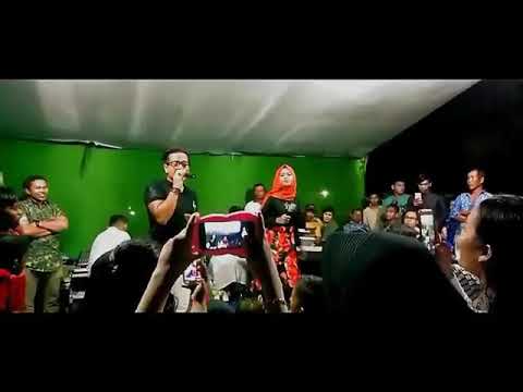 lagu minang terpopuler  Ipank feat SazqiaRayani