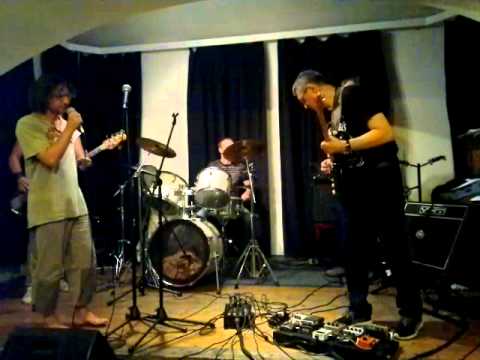 Blue Kong - Blue Kong - Saturnin bar