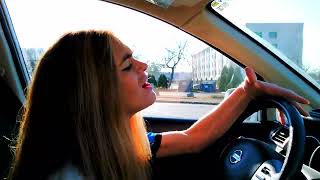 Ellen Muth singing along to Hello in the car