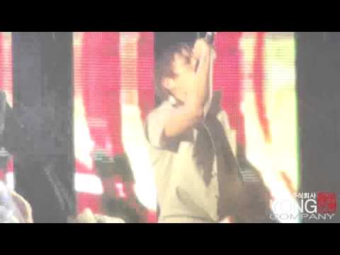 [FANCAM] BEAST 비스트 wet Doo Joon @ JeJu National College Music Festival 110526