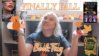 Finally Fall🍁Book Tag🐿️ #finallyfall #booktag #fantasybooks