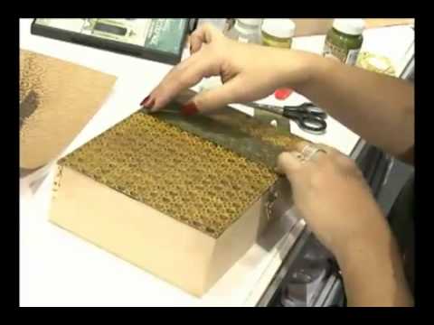 Mulher com 08 07 2011   Marisa Magalhães   Papel textura e envelhecimento em MDF   YouTube