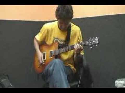 Blues Jam in C7 Acoustic vs Electric Guitar Solos with Jean Marc Belkadi and Ernesto Homeyer
