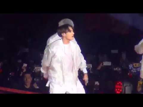 190324 LOVE YOURSELF  IN HONG KONG MIC DROP (JUNGKOOK FOCUS FANCAM) 방탄소년단 정국