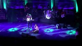 Jeff Beck live at the Masonic, San Francisco, 08/16/16 "Scared for the Children"