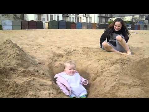 Lilith & Willow - On the Beach at Broadstairs