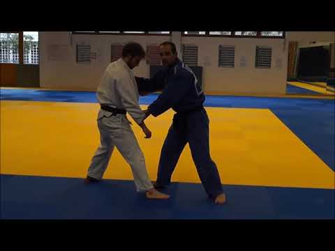 Grip fighting: breaking the sleeve grip