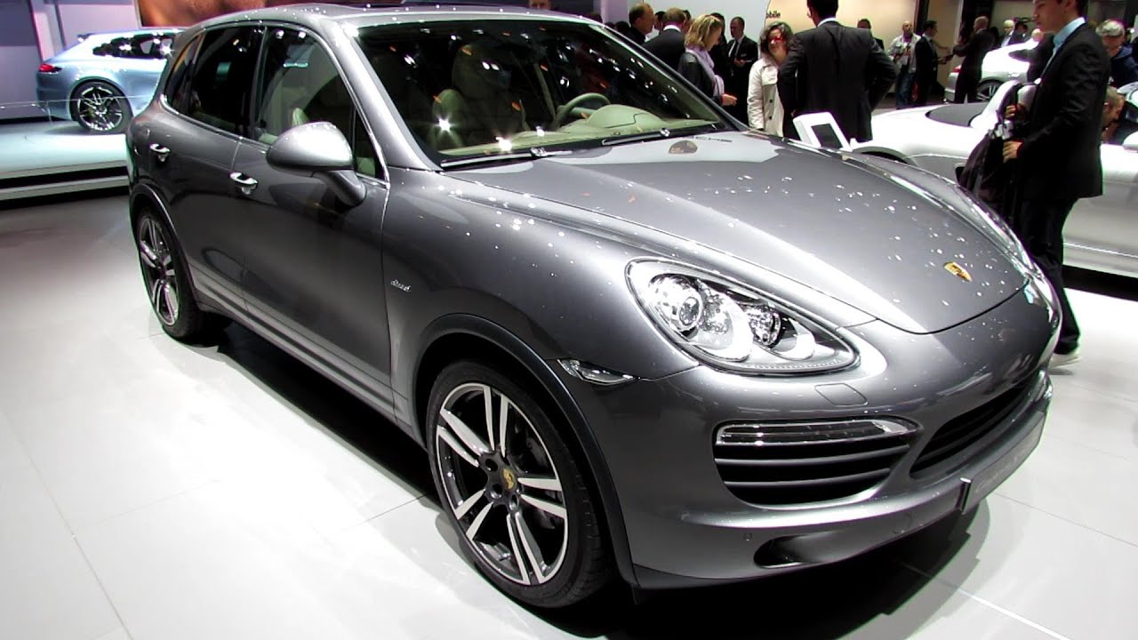 2013 Porsche Cayenne S Diesel - Exterior Interior Walkaround - 2012 Paris Auto Show