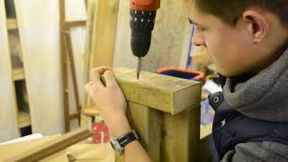Foot Stocks Build