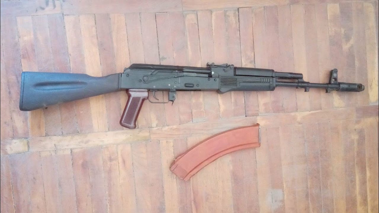 Ոստիկանության բաժիններում մի խումբ անձինք ապօրինի հրազեններ են կամավոր հանձնել