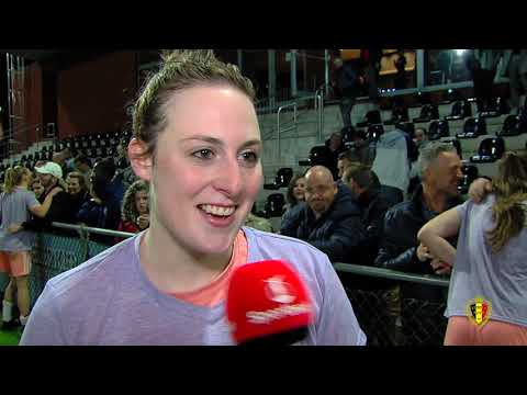 Britt Vanhamel na het behalen van de titel in de Superleague met RSCA