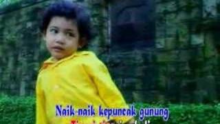 Download lagu Naik-naik ke Puncak Gunung mp3 Download lagu Naik-naik ke Puncak Gunung mp3