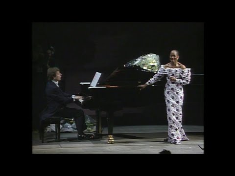 Barbara Hendricks, András Schiff 1988 Paris Recital (FULL)