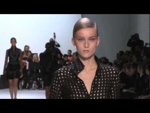 Akris Fall/Winter 2013/14 | Fashion Show