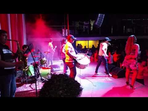 04 Forrozão já kero ao vivo no Almirante Hall