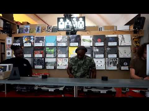 Friday Store Stream W33 - Black Cadmium