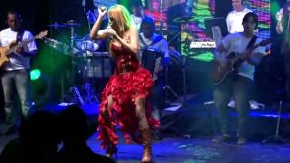 LUCIANA ALVES - Abre a Latinha (ao vivo) - Top 10 sertanejo.