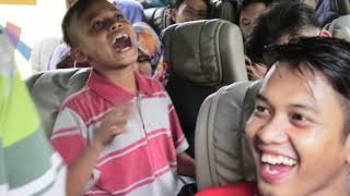 Download lagu Aksi pengamen jalanan membawakan lagu dangdut dengan kocak | VIRALL... mp3