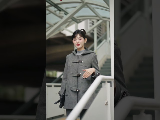 ED22S565 - Áo măng tô dạ len