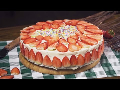 Create Wine-Infused Cake With This STRAWBERRY CREAM CAKE Recipe | Recipes.net - YouTube