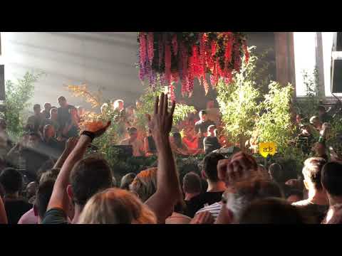 Lee Burridge drops Newman - Menina Que Passa @ All Day I Dream ADE / 20.10.2018.