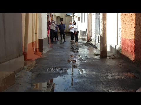 Përmbytet “Xhamlliku”, banorët: Po na bien muret, do bojkotojmë zgjedhjet nëse nuk zgjidhet problemi