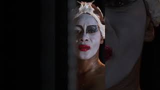 HAMLET by Ambroise Thomas (trailer)