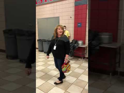 download lagu mp3 mp4 Cadeau Meisje, download lagu Cadeau Meisje gratis, unduh video klip Cadeau Meisje