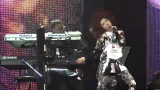 I DONT CARE - 2NE1 (AON SEOUL)