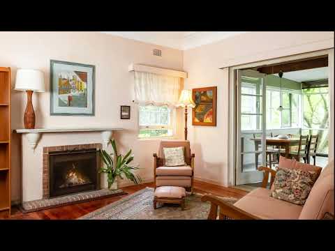 8 Peace Avenue, Pymble, NSW 2073, 3房, 2浴, 独立屋