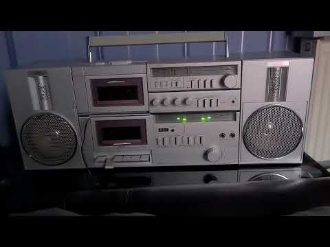 Amstrad 8090 Boombox Ghettoblaster with removable walkman