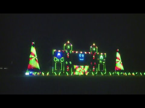 Beloved Christmas-themed light show in Festus returns this weekend