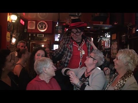 Mesjieu Wally & Lola Lee - Blonde Lola Deutsche Version