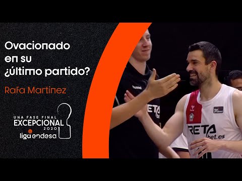 La emocionante ovación a Rafa Martínez