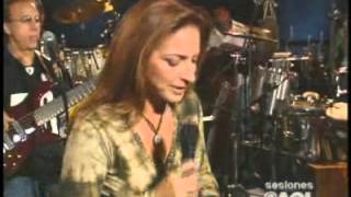 Wrapped (Live) - Sesiones @ AOL Gloria Estefan