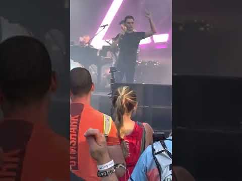 Gareth Emery Evan HEnzi ultra miami 2022 live stage