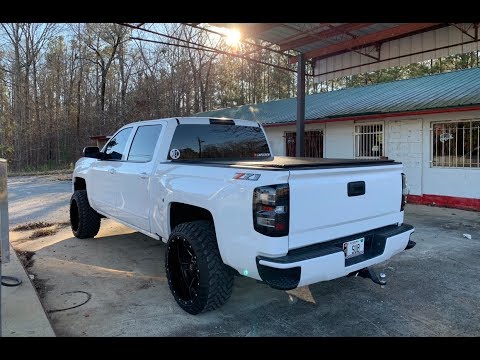 Bed cover on my 2018 Silverado!