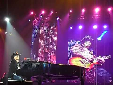Guns N' Roses - November Rain,Prague 27.09.2010