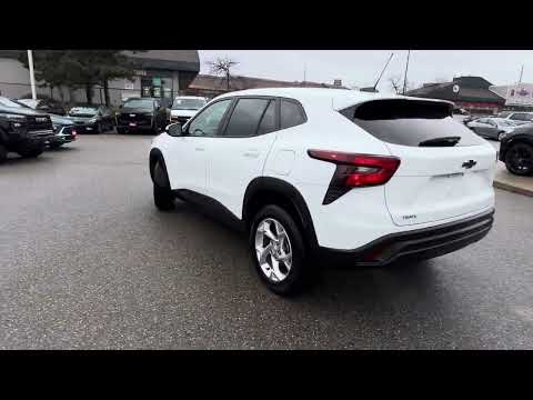 2025 Chevrolet Trax LS