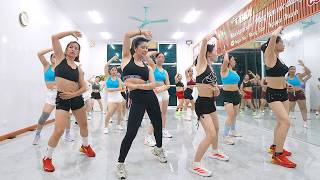 Download lagu 23 Minute Dance Workout At Home | Exercise To Lose Weight FAST | Zumba Class mp3