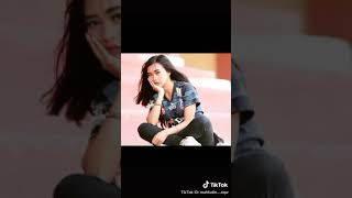 Download lagu Bidadari tribun (Arema). mp3 Download lagu Bidadari tribun (Arema). mp3