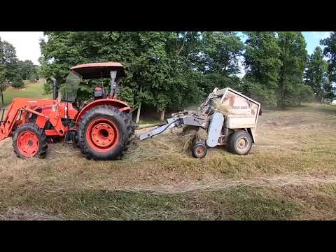 Broke Out the 483 New Idea to bale some small rough fields! Still a good machine!