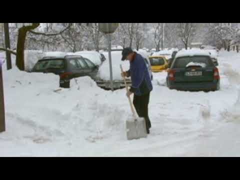 Reporter Milan-Kidanje pred blokom